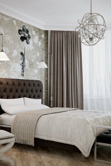 Υψηλή νυχτικά στην κρεβατοκάμαρα