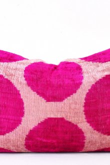 Φωτεινό ροζ διακοσμητικό μαξιλάρι με κύκλους
