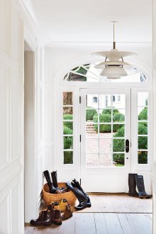 Ξύλινο πάτωμα στο διάδρομο του σπιτιού