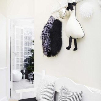 Ξύλινο πάτωμα στο διάδρομο του σπιτιού