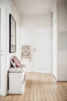 Φωτεινά τείχη στο διάδρομο