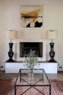 Καθιστικό σε μοντέρνο ιταλικό στιλ.