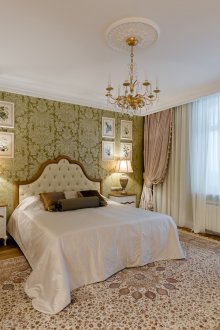 Ευρύχωρο υπνοδωμάτιο ιταλικού στιλ