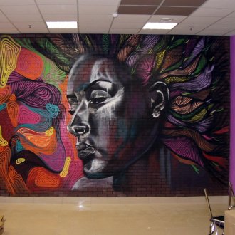 Μεγάλη γκράφιτι στο εσωτερικό