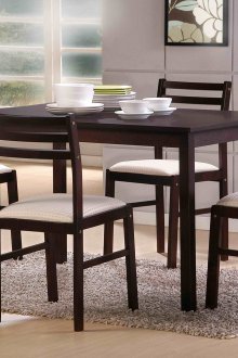 Κρεμώδη μαύρες καρέκλες τραπεζαρίας