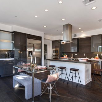 Μεταλλικές σύγχρονες τραπεζαρικές καρέκλες