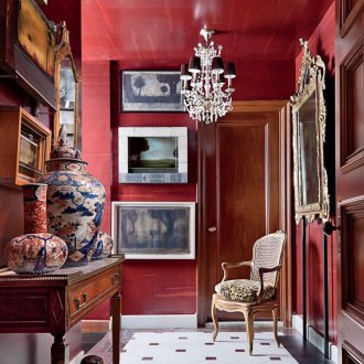 Μαρμάρινους τοίχους στο διάδρομο