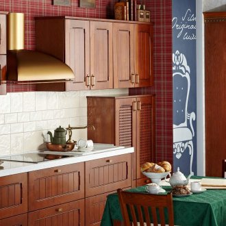 Χρυσή κουκούλα στην κουζίνα