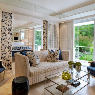 Λευκό και μπλε αποικιακό στιλ Μικρό σαλόνι