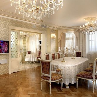 Όμορφη διακόσμηση στην τραπεζαρία με στυλ Empire