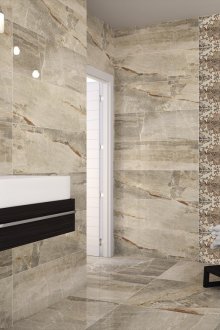 Γκρίζο μάρμαρο και μοτίβα πλακάκια στο μπάνιο