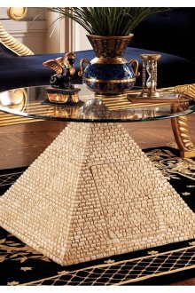 Αιγυπτιακό πυραμιδικό στρογγυλό τραπέζι