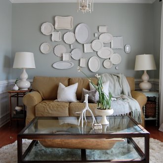 Πλάκες τοίχου στο εσωτερικό του καθιστικού