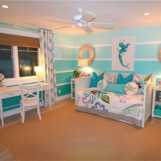 Παιδιά σε μπλε αποχρώσεις