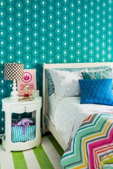 Φωτεινό τιρκουάζ εσωτερικό υπνοδωμάτιο