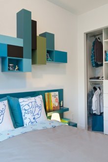 Αρκετές αποχρώσεις τυρκουάζ στο υπνοδωμάτιο